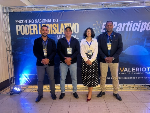 Vereadores de Gaúcha do Norte participam de Encontro Nacional em Brasília