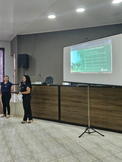 Alunos do CEAD visitam a Câmara Municipal em atividade do projeto Câmara Estudantil
